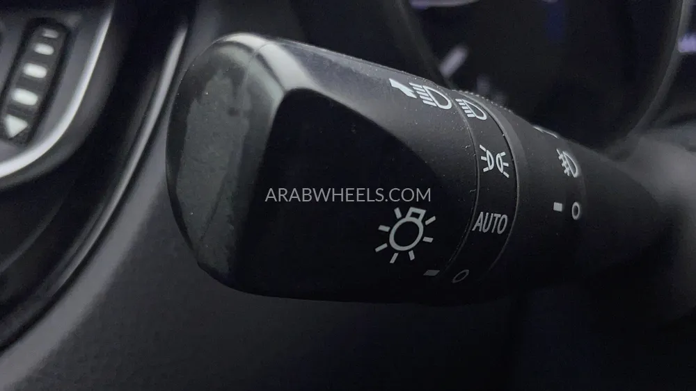 Toyota C-HR 2023 for Sale in Dubai Image-35