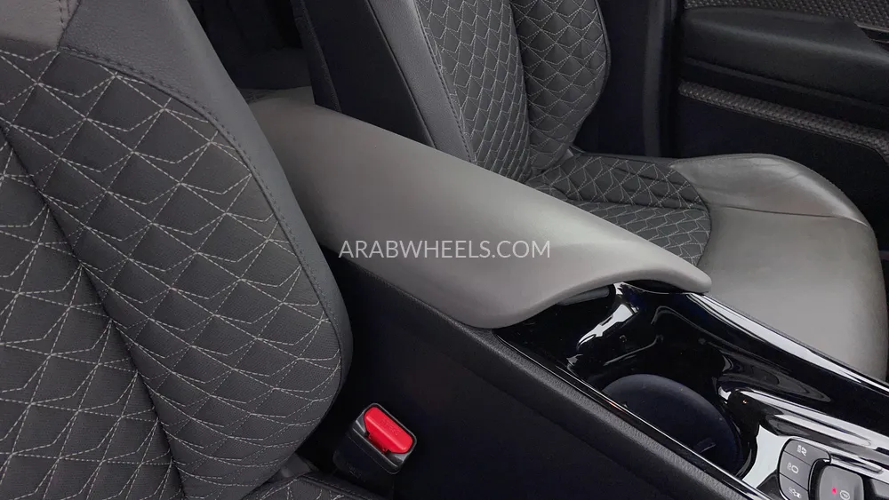 Toyota C-HR 2023 for Sale in Dubai Image-36