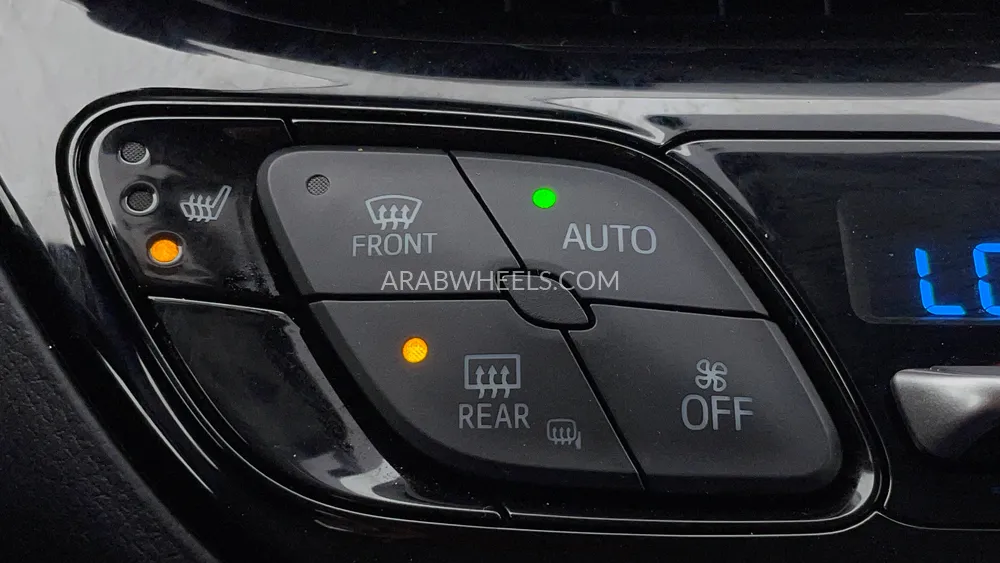 Toyota C-HR 2023 for Sale in Dubai Image-40