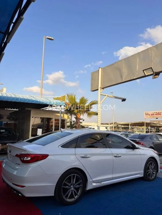 Hyundai Sonata 2015 for Sale in Ajman Image-12
