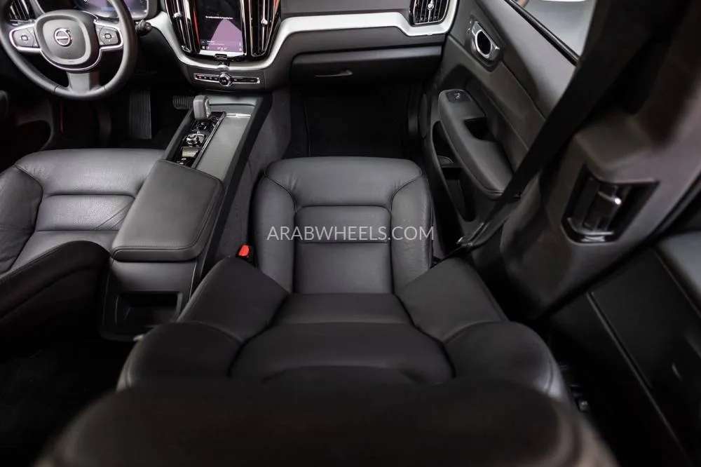 Volvo XC60 2024 for Sale in Dubai Image-14