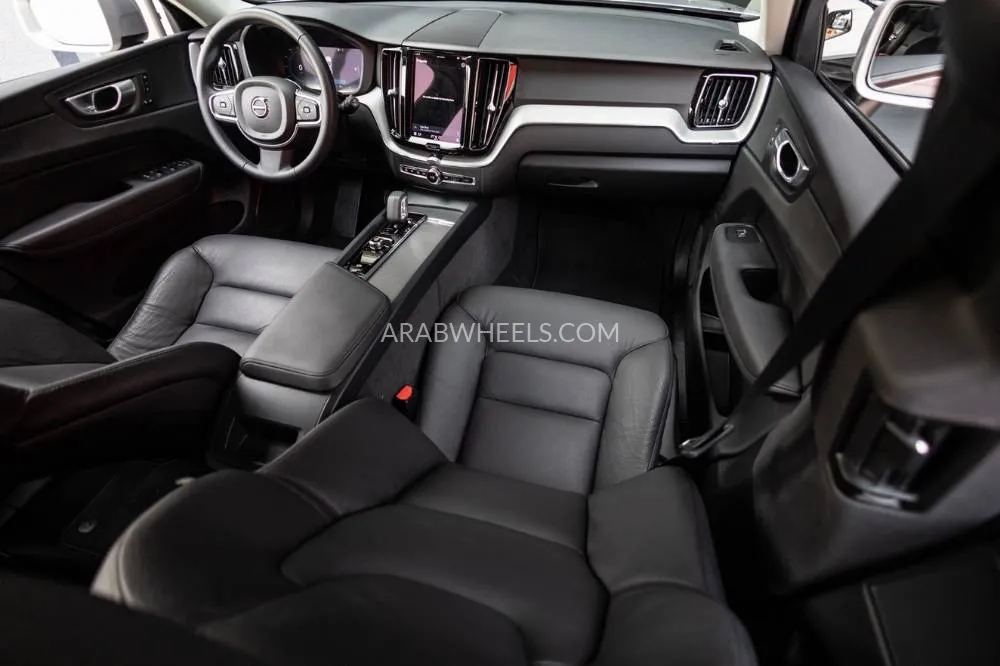 Volvo XC60 2024 for Sale in Dubai Image-19