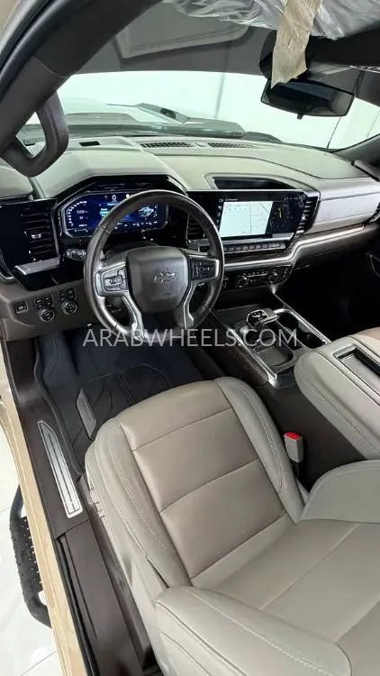 Chevrolet Silverado 2022 for Sale in Abu Dhabi Image-4