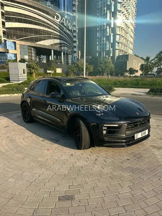 Porsche Macan 2022 for Sale in Dubai Image-2