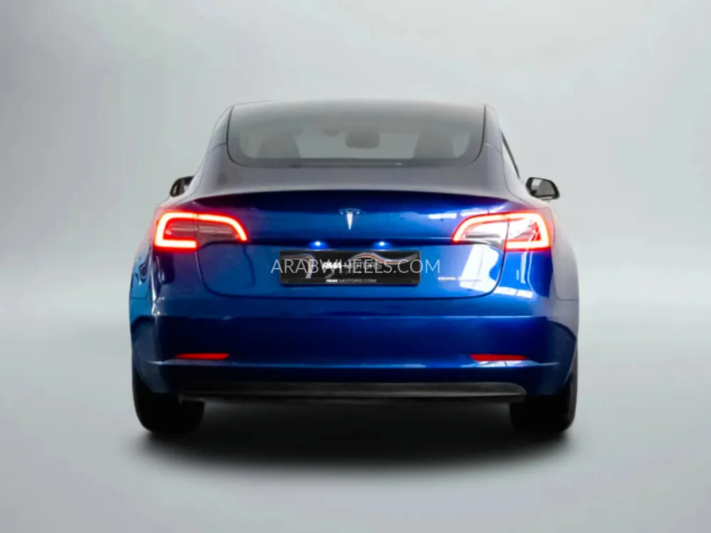 Tesla Model 3 2023 for Sale in Dubai Image-4
