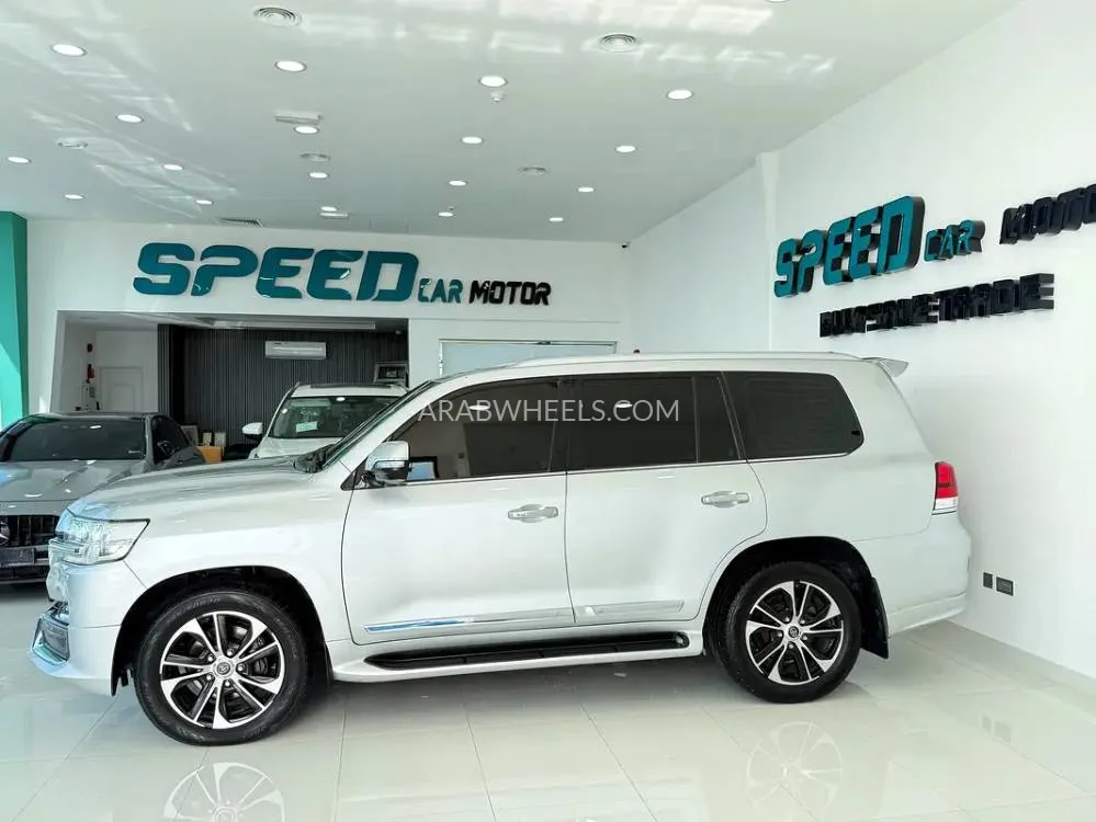 Toyota Land Cruiser 2021 for Sale in Abu Dhabi Image-3