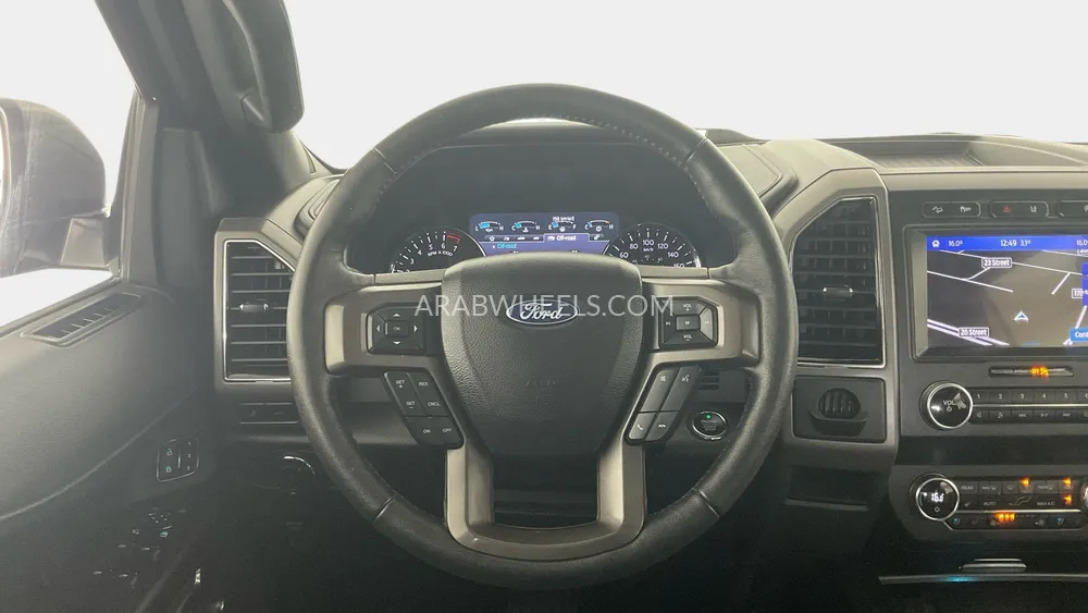 Ford Expedition 2020 for Sale in Sharjah Image-10