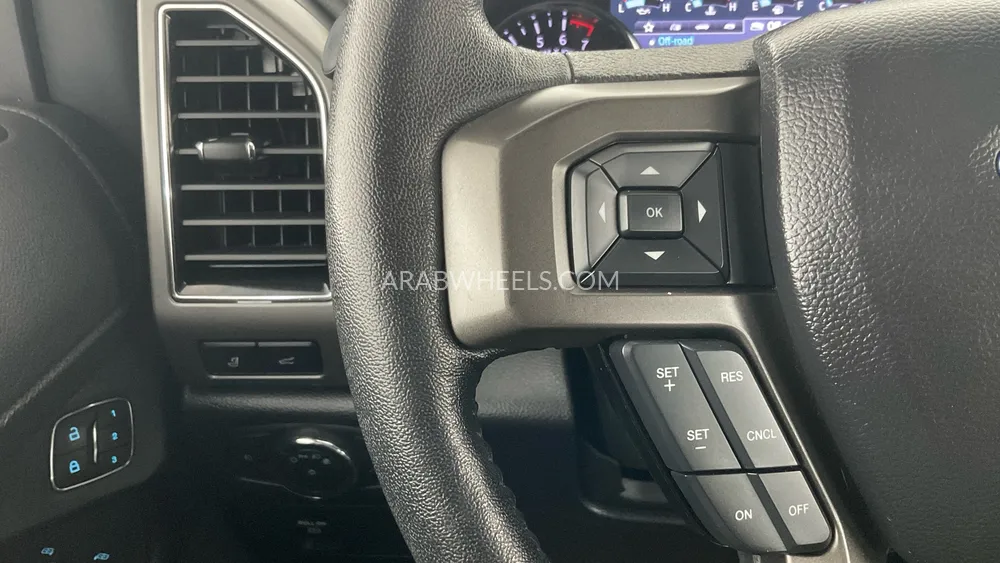 Ford Expedition 2020 for Sale in Sharjah Image-16