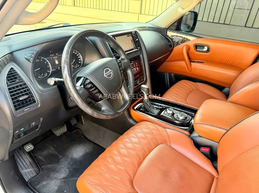 Nissan Patrol 2021 for Sale in Dubai Image-7