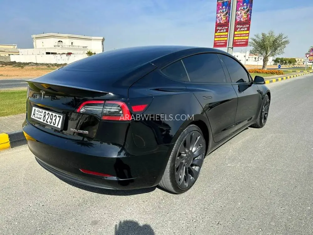 Tesla Model 3 2023 for Sale in Dubai Image-7