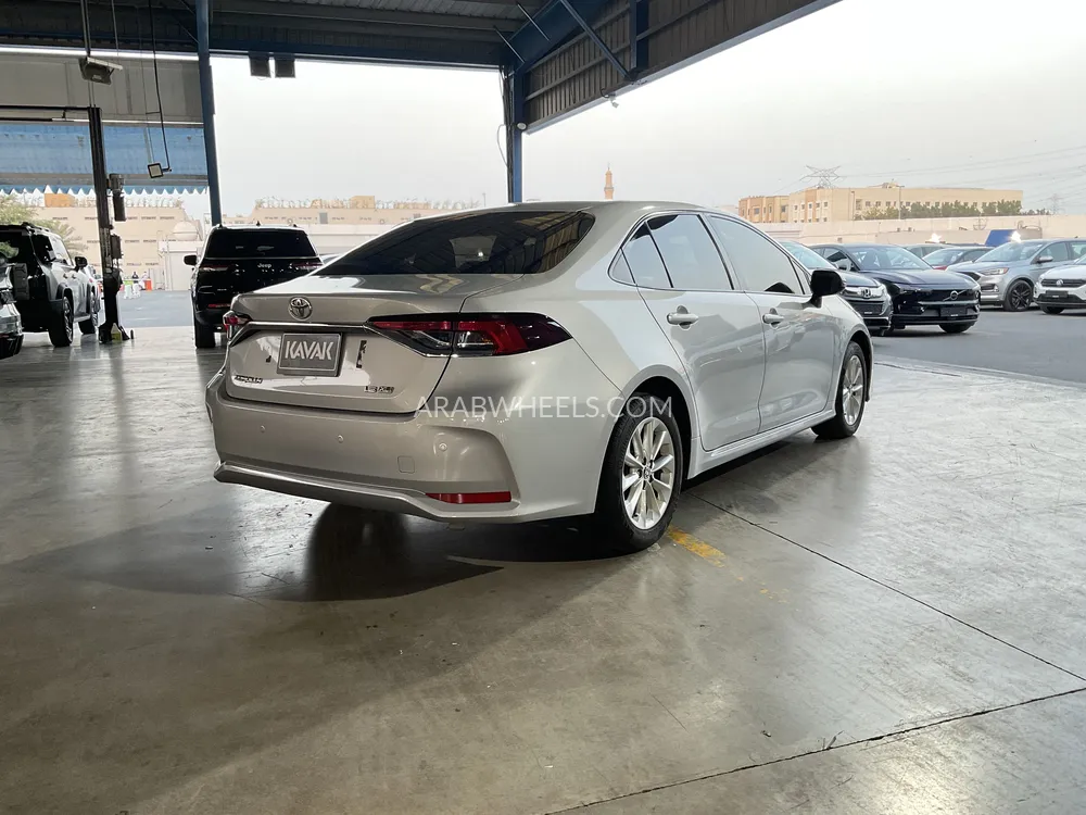 Toyota Corolla 2022 for Sale in Sharjah Image-4