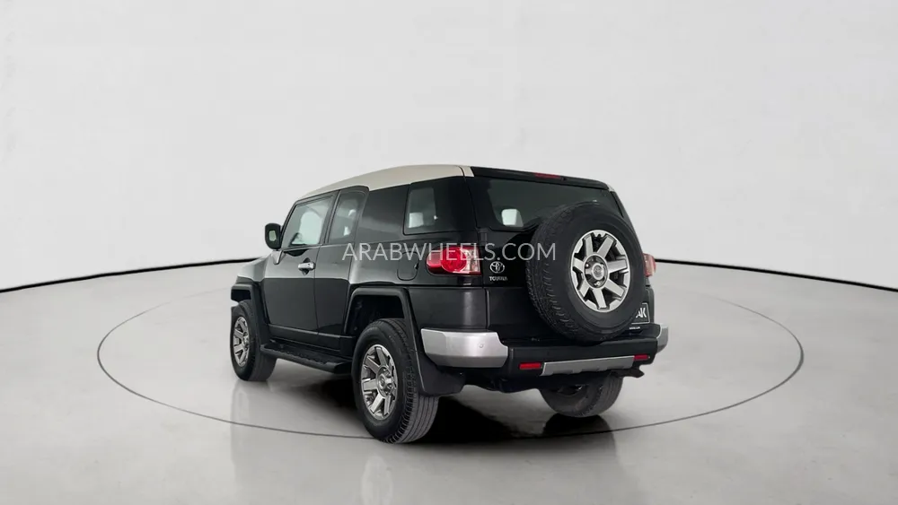 Toyota FJ Cruiser 2020 for Sale in Dubai Image-4