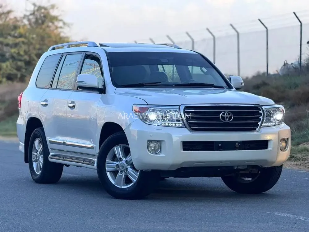 تويوتا لاند كروزر 2013 for Sale in الشارقة Image-3