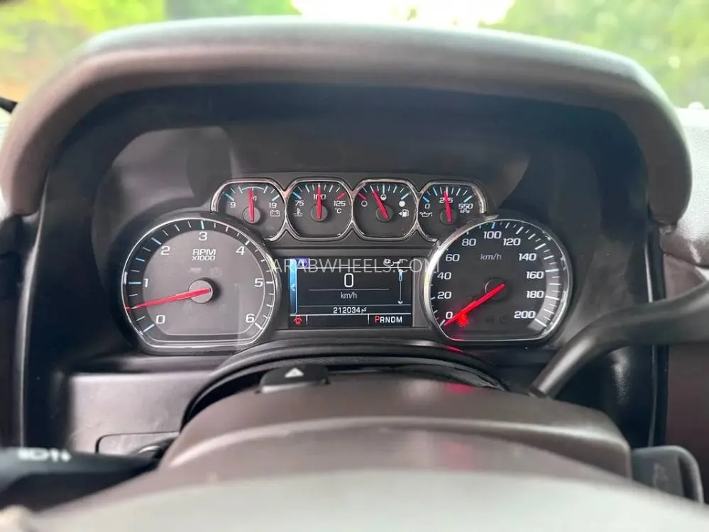 Chevrolet Tahoe 2015 for Sale in Sharjah Image-15