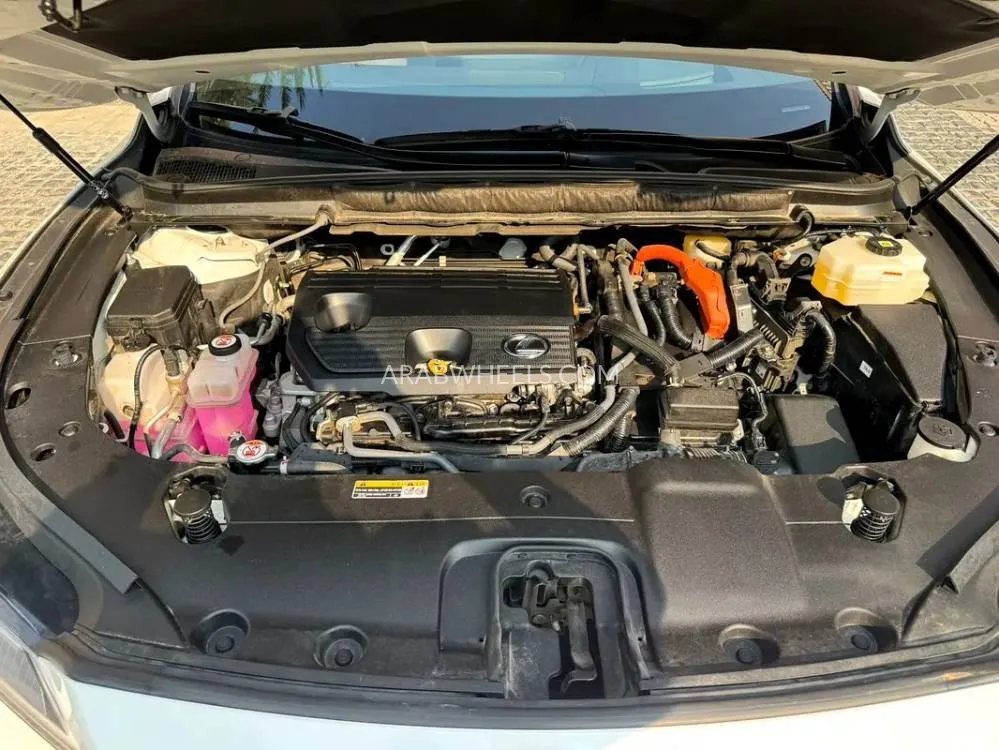 Lexus RX 2023 for Sale in Dubai Image-6