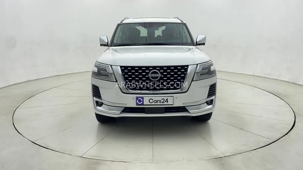 Nissan Patrol 2023 for Sale in Dubai Image-8