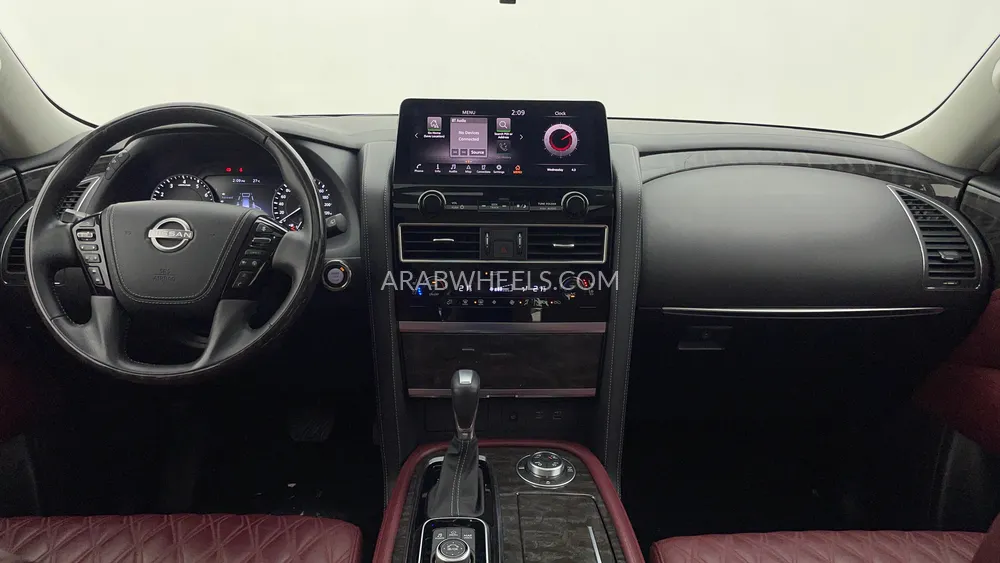 Nissan Patrol 2023 for Sale in Dubai Image-12