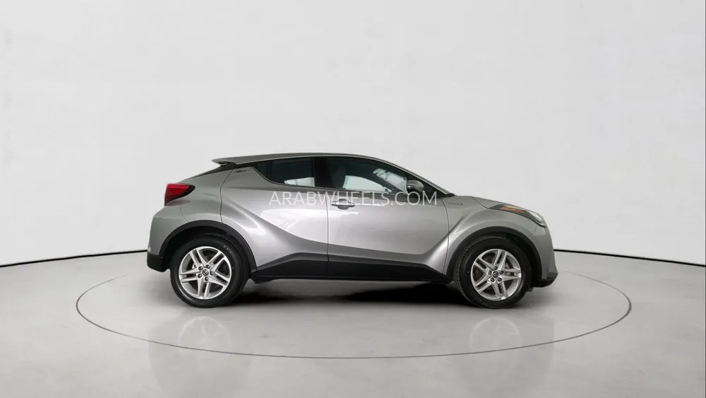 Toyota C-HR 2022 for Sale in Sharjah Image-8