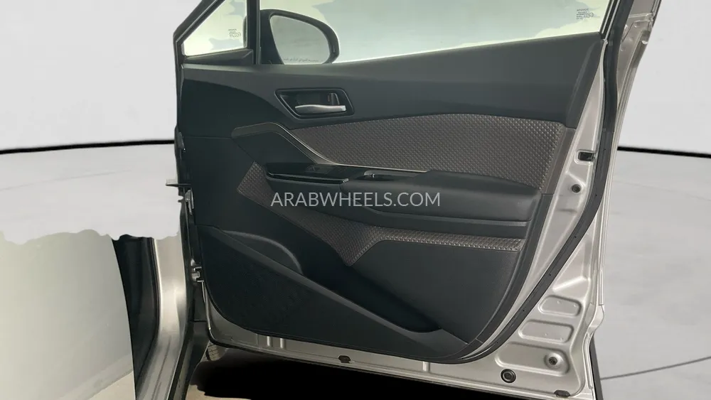 Toyota C-HR 2022 for Sale in Sharjah Image-24