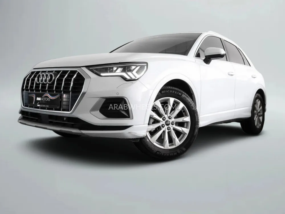 Audi Q3 2023 for Sale in Dubai Image-5