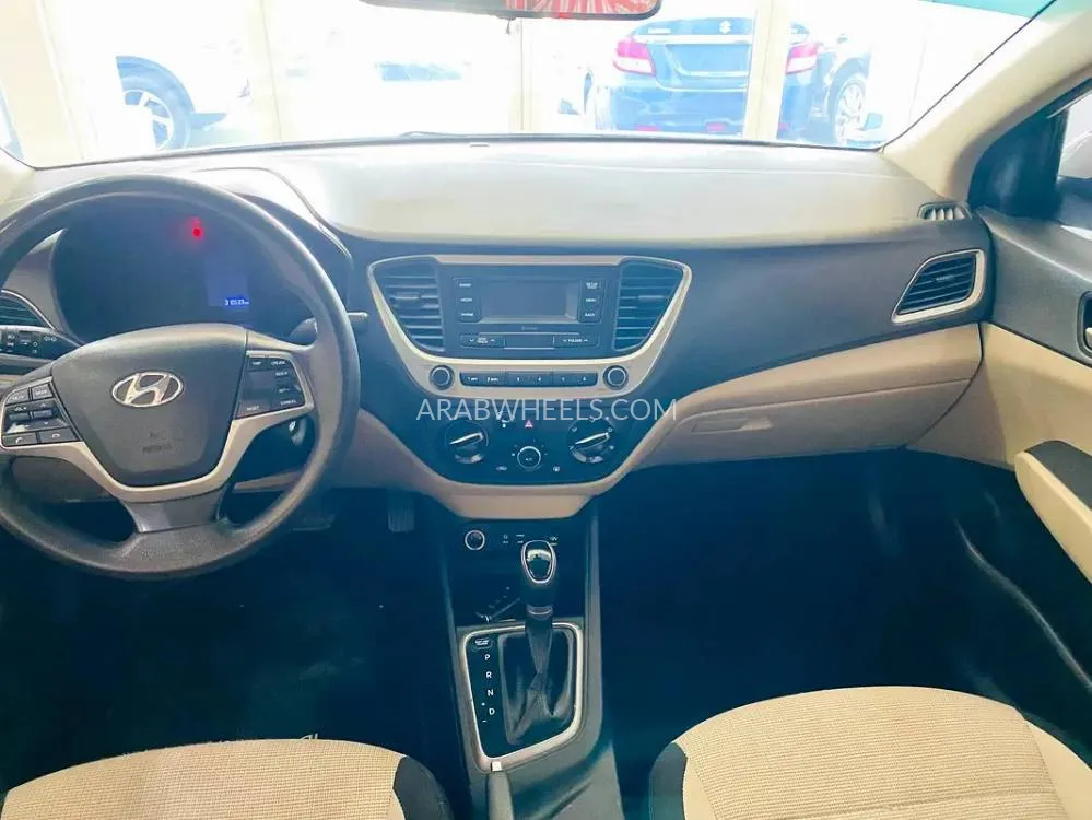 Hyundai Accent 2019 for Sale in Sharjah Image-9