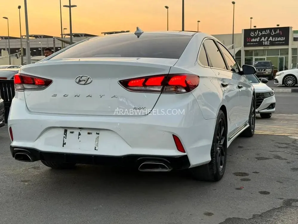 Hyundai Sonata 2018 for Sale in Dubai Image-4