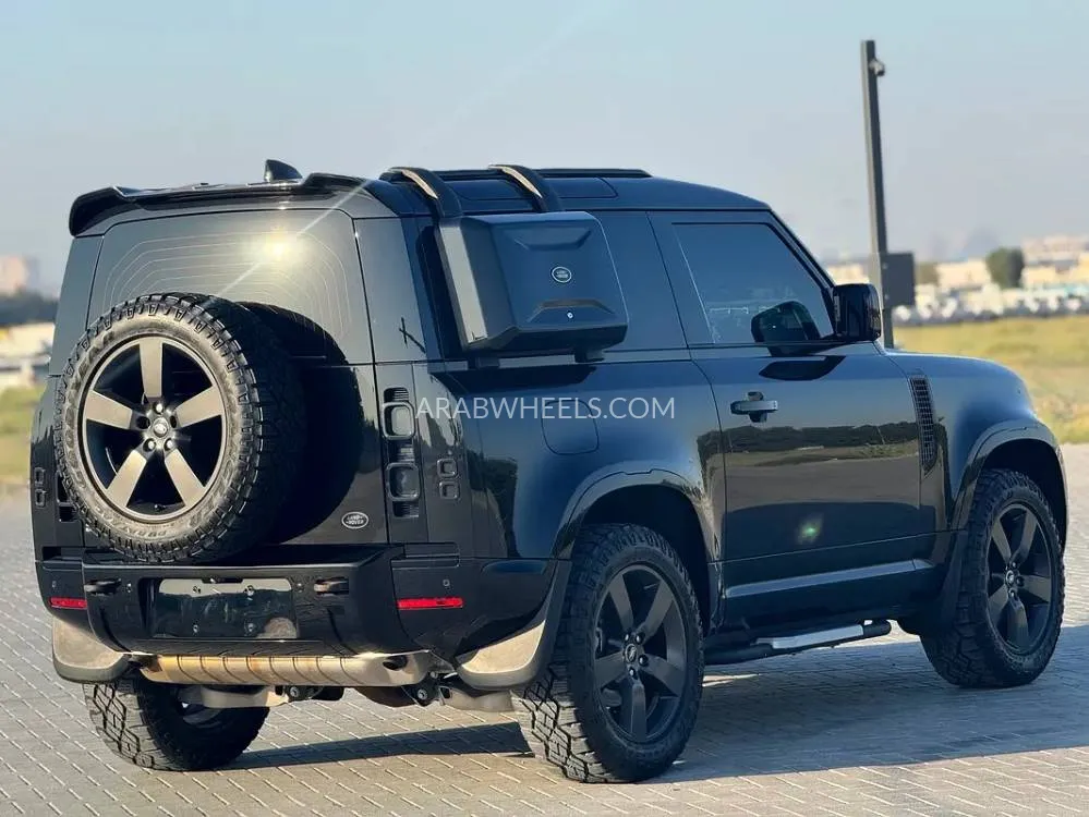 لاند روفر ديفندر 2023 for Sale in الشارقة Image-13