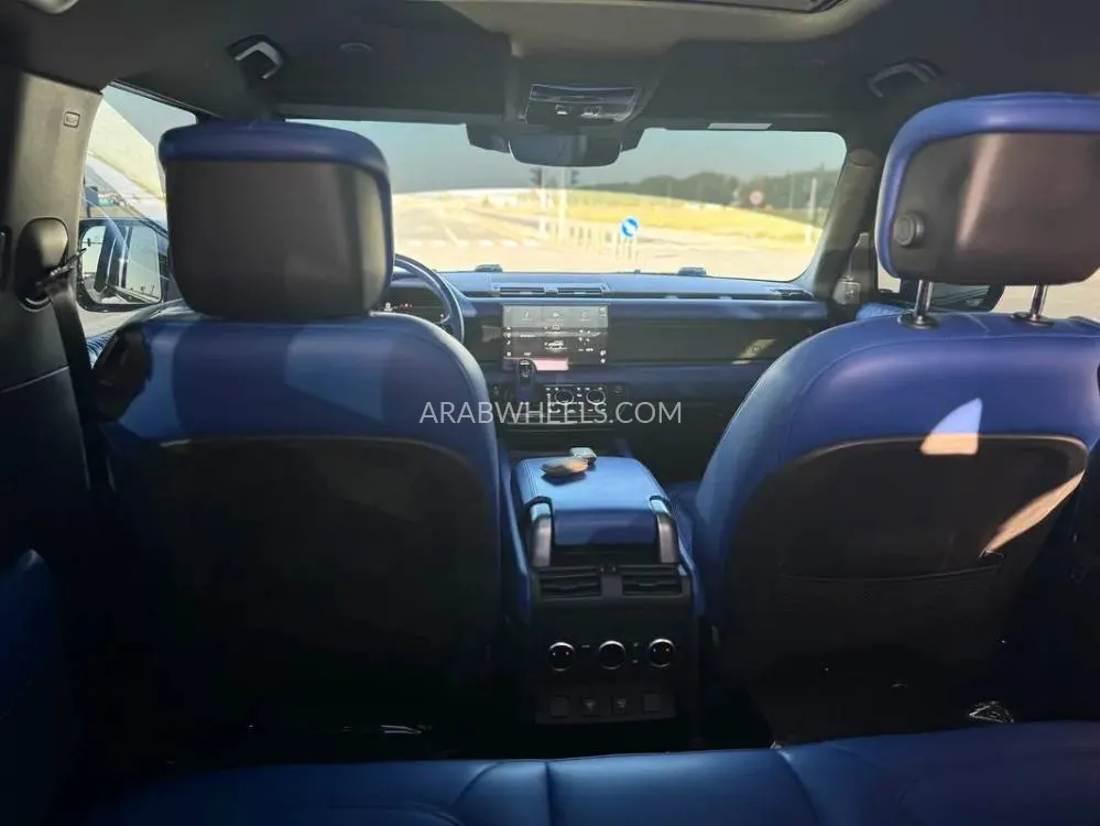 لاند روفر ديفندر 2023 for Sale in الشارقة Image-5