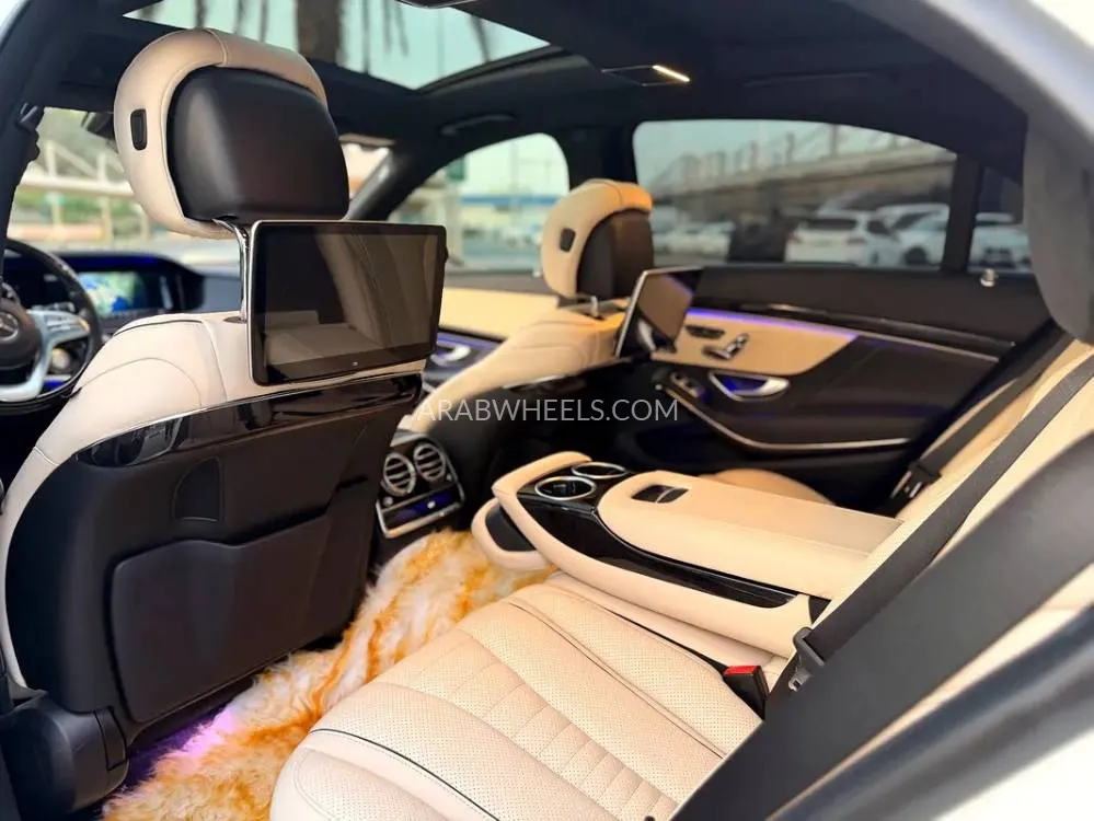 Mercedes Benz CLS Class 2018 for Sale in Dubai Image-3