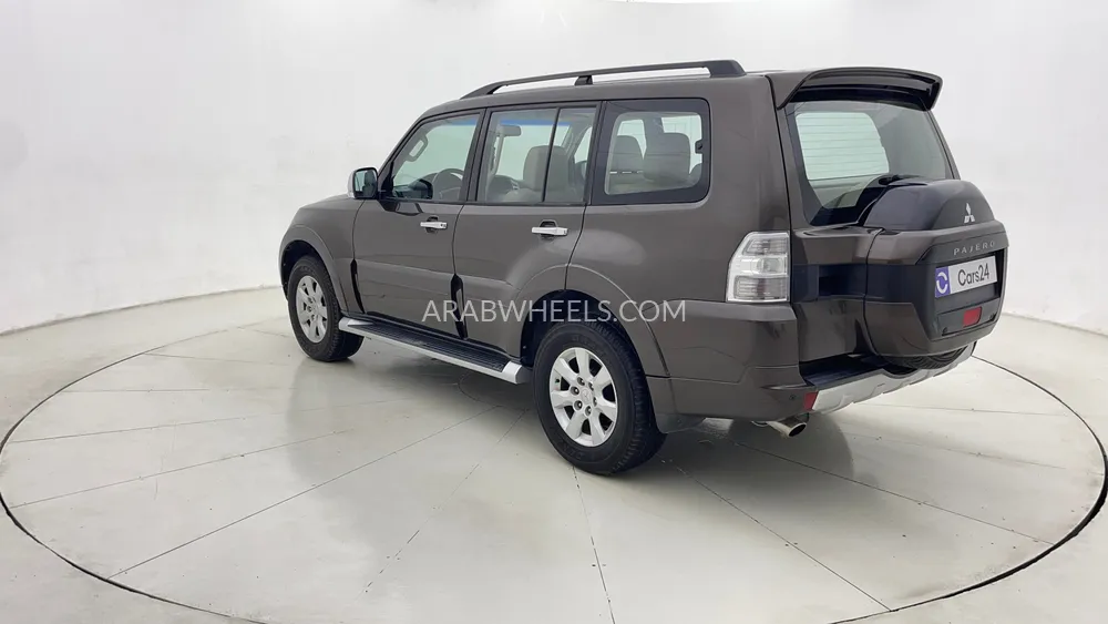 ميتسوبيشي باجيرو 2017 for Sale in دبي Image-5