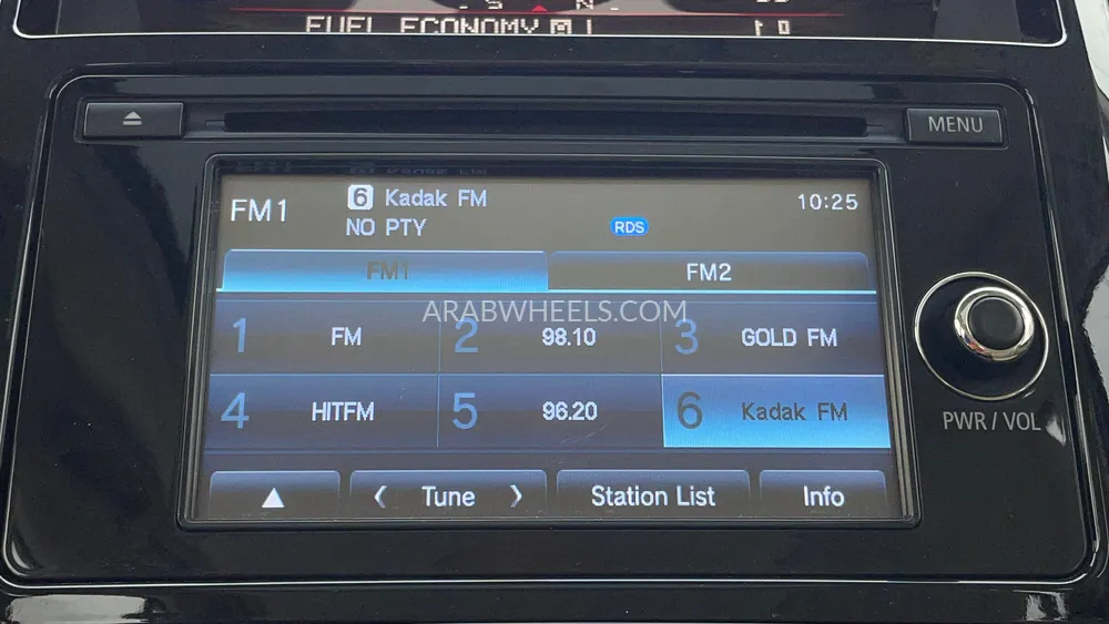 ميتسوبيشي باجيرو 2017 for Sale in دبي Image-15