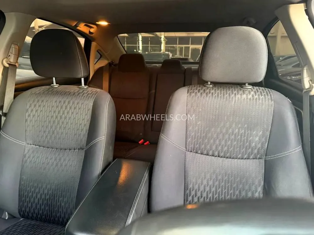 Nissan Altima 2017 for Sale in Dubai Image-10