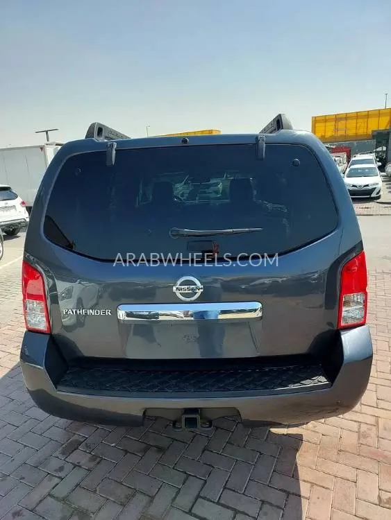 Nissan Pathfinder 2011 for Sale in Sharjah Image-8