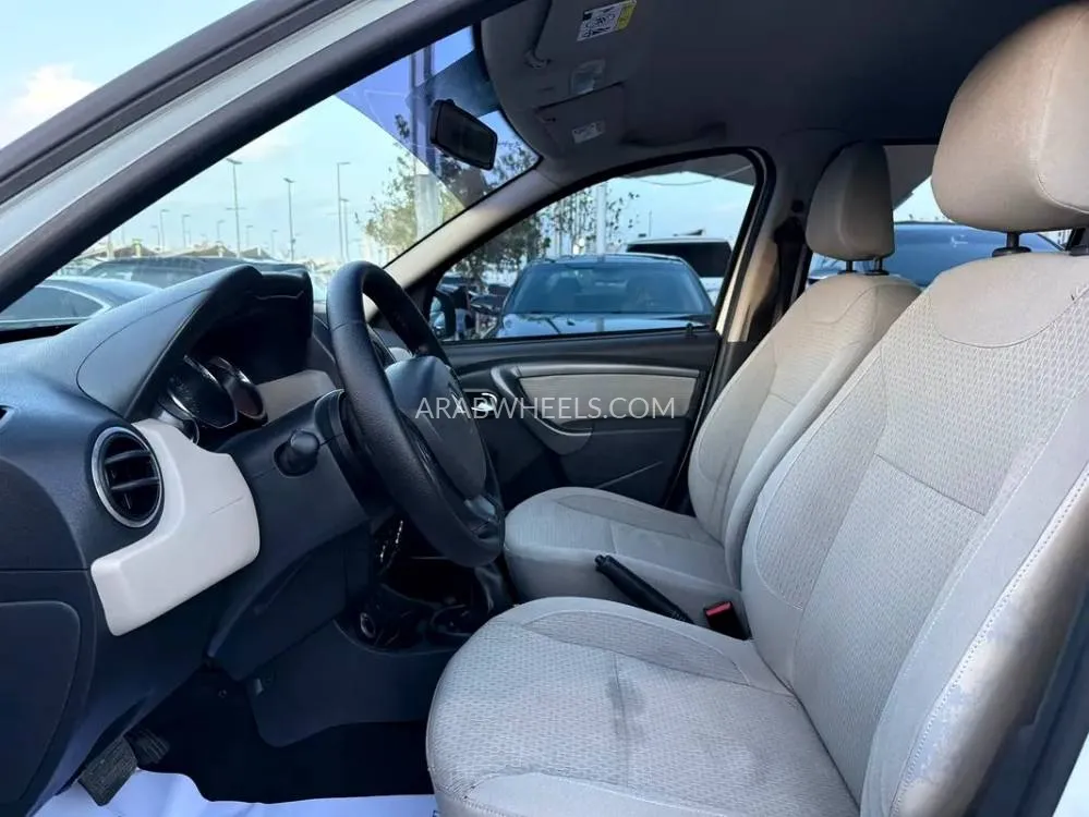 Renault Duster 2018 for Sale in Dubai Image-14