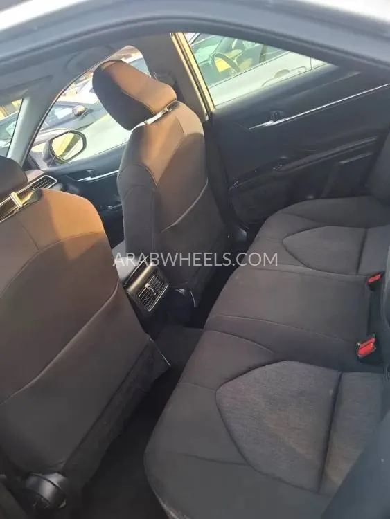 Toyota Camry 2020 for Sale in Sharjah Image-7