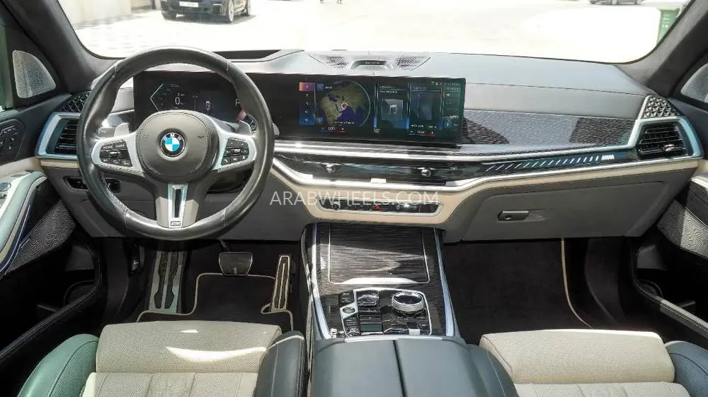 BMW X7 2023 for Sale in Ajman Image-11