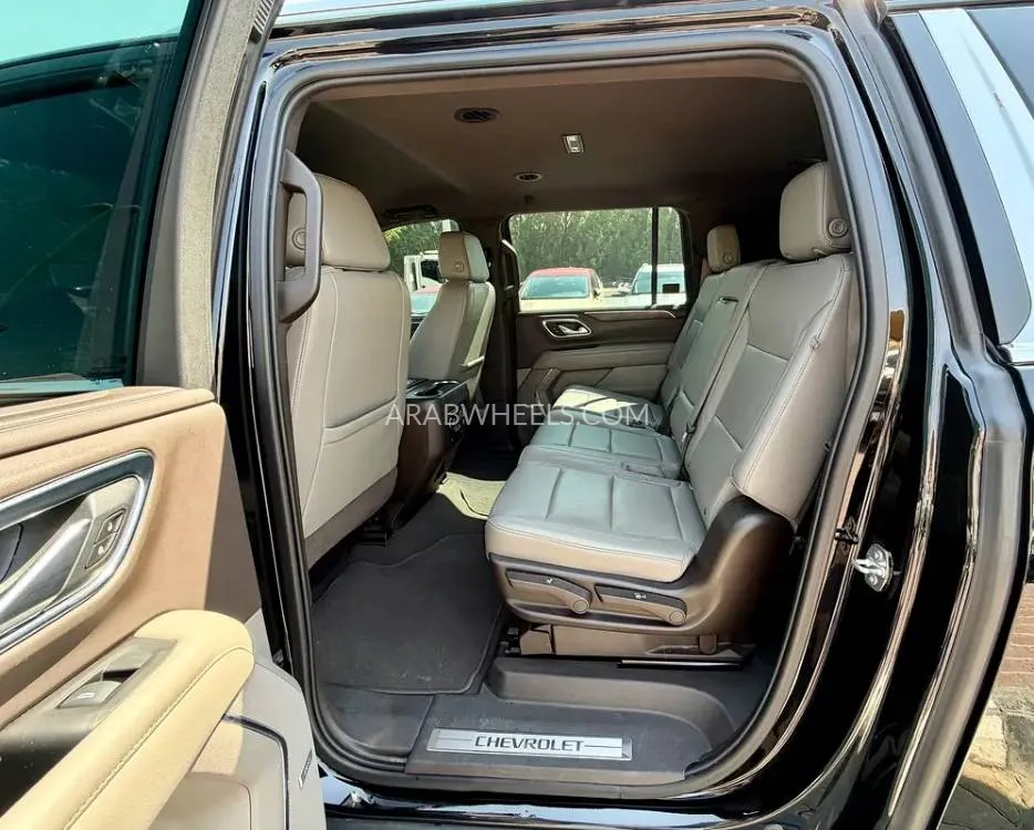 Chevrolet Tahoe 2021 for Sale in Sharjah Image-4