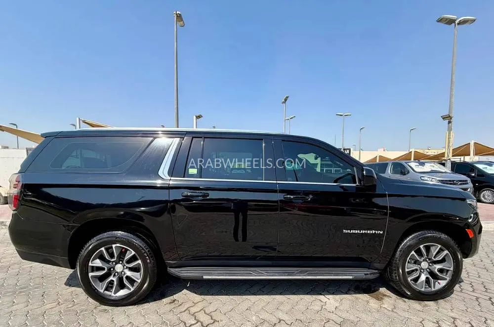 Chevrolet Tahoe 2021 for Sale in Sharjah Image-9