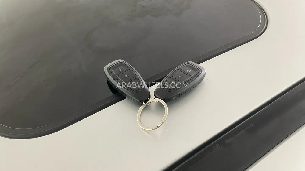 Ford Focus 2018 for Sale in Sharjah Image-17