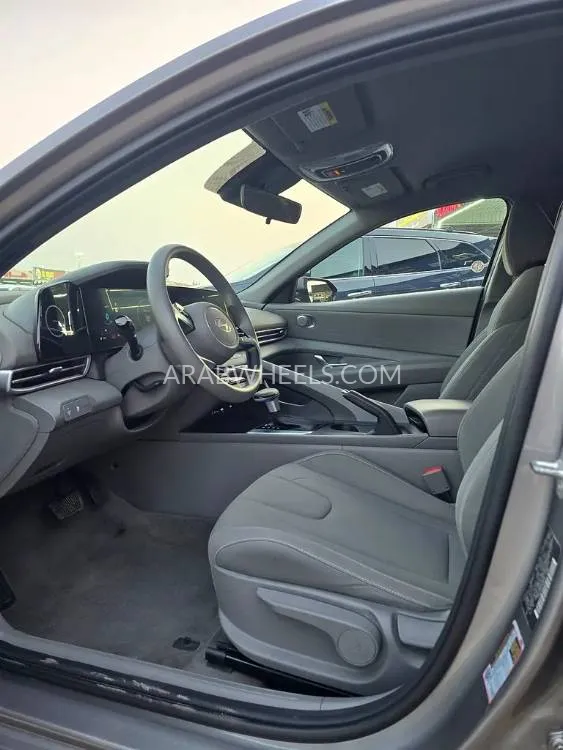 Hyundai Elantra 2024 for Sale in Ajman Image-5