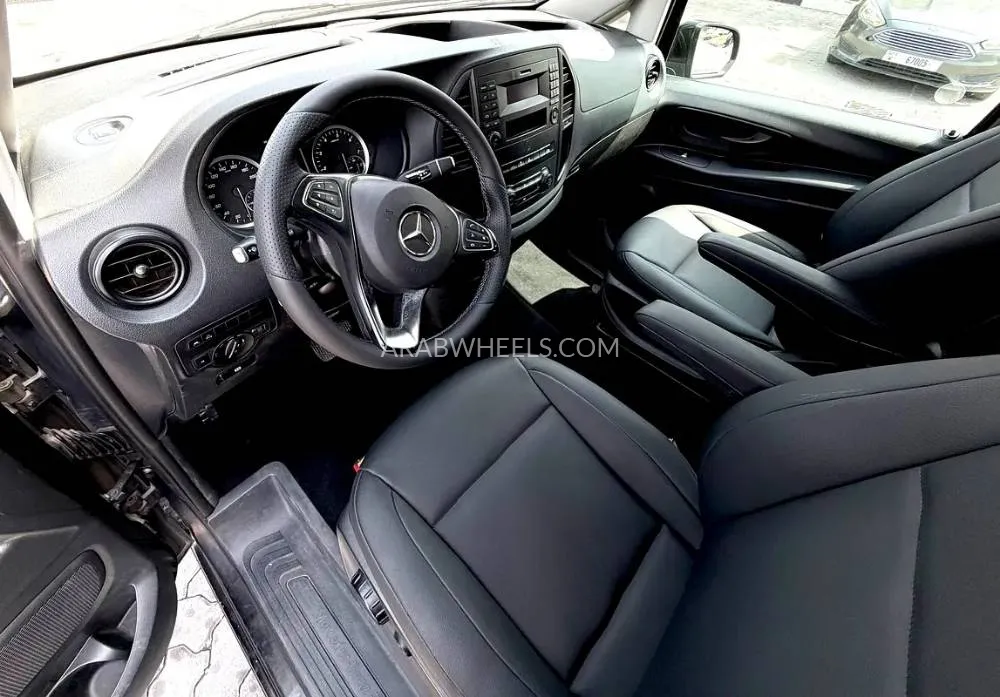 مرسيدس بنز فيتو 2020 for Sale in الشارقة Image-6