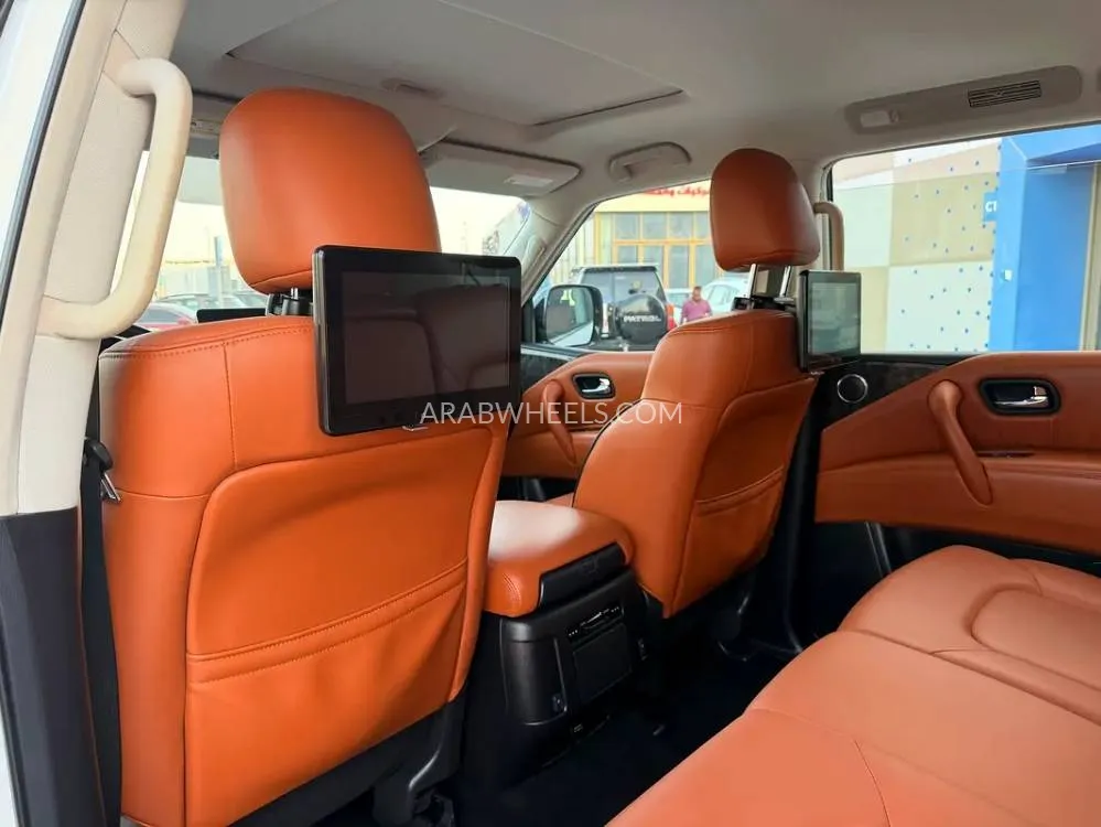 Nissan Patrol 2023 for Sale in Abu Dhabi Image-7