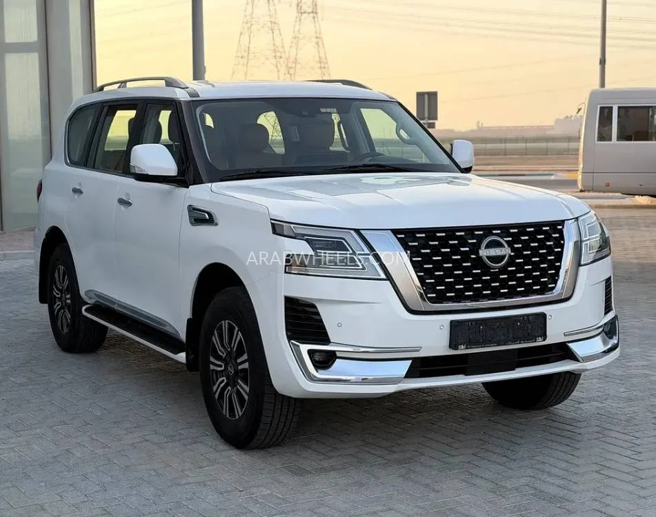 Nissan Patrol 2023 for Sale in Abu Dhabi Image-12