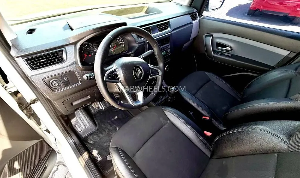 رينو إكسبريس فان 2024 for Sale in الشارقة Image-16
