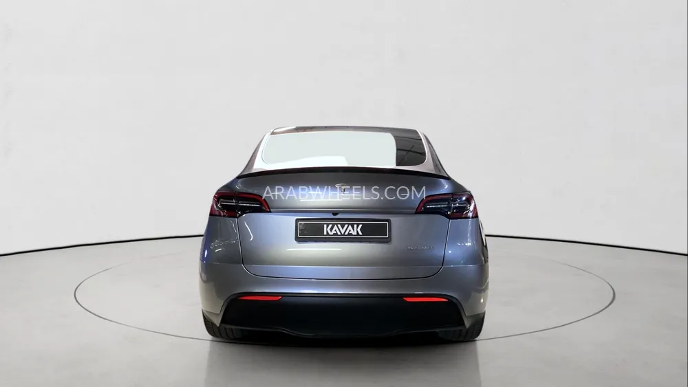 Tesla Model Y 2023 for Sale in Sharjah Image-5
