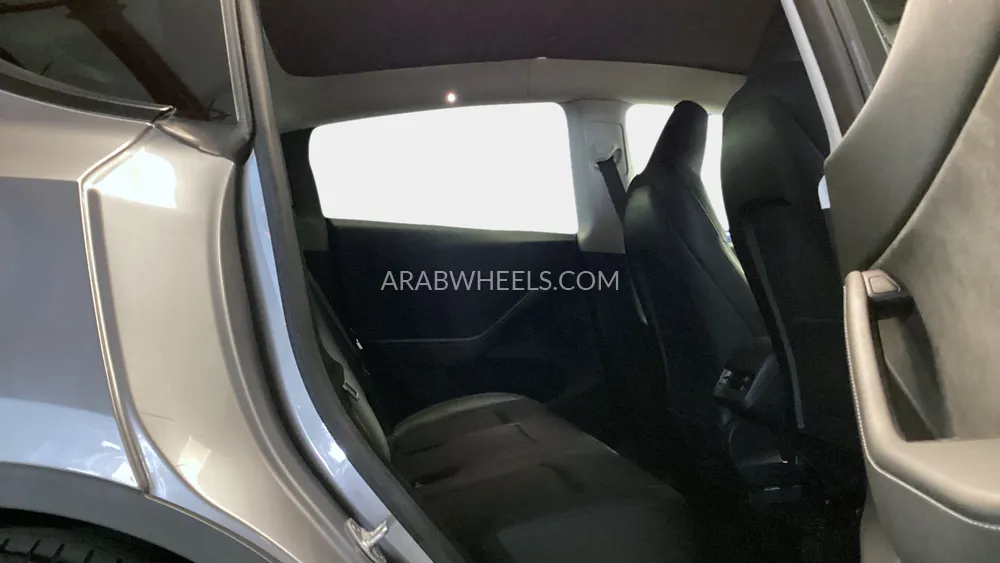Tesla Model Y 2023 for Sale in Sharjah Image-25
