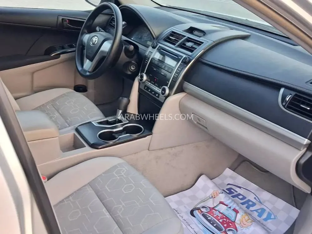 Toyota Camry 2013 for Sale in Abu Dhabi Image-2