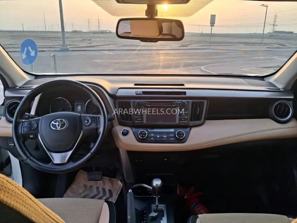 Toyota Rav4 2017 for Sale in Abu Dhabi Image-5