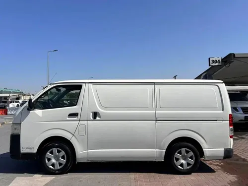 Toyota Hiace 2.7L Commuter GL High Roof LWB 2014
