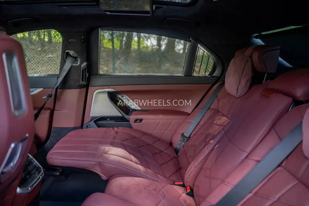 BMW 7 series 2026 for Sale in Sharjah Image-5